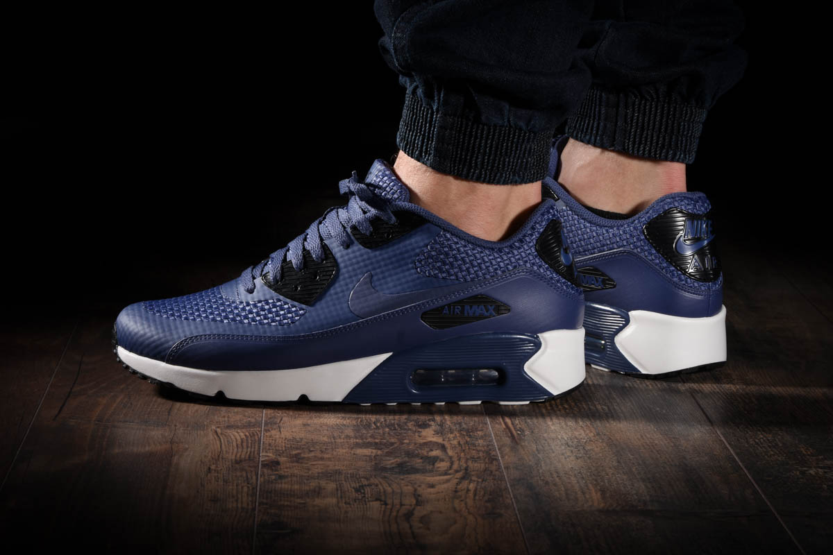 nike air max 90 blue recall