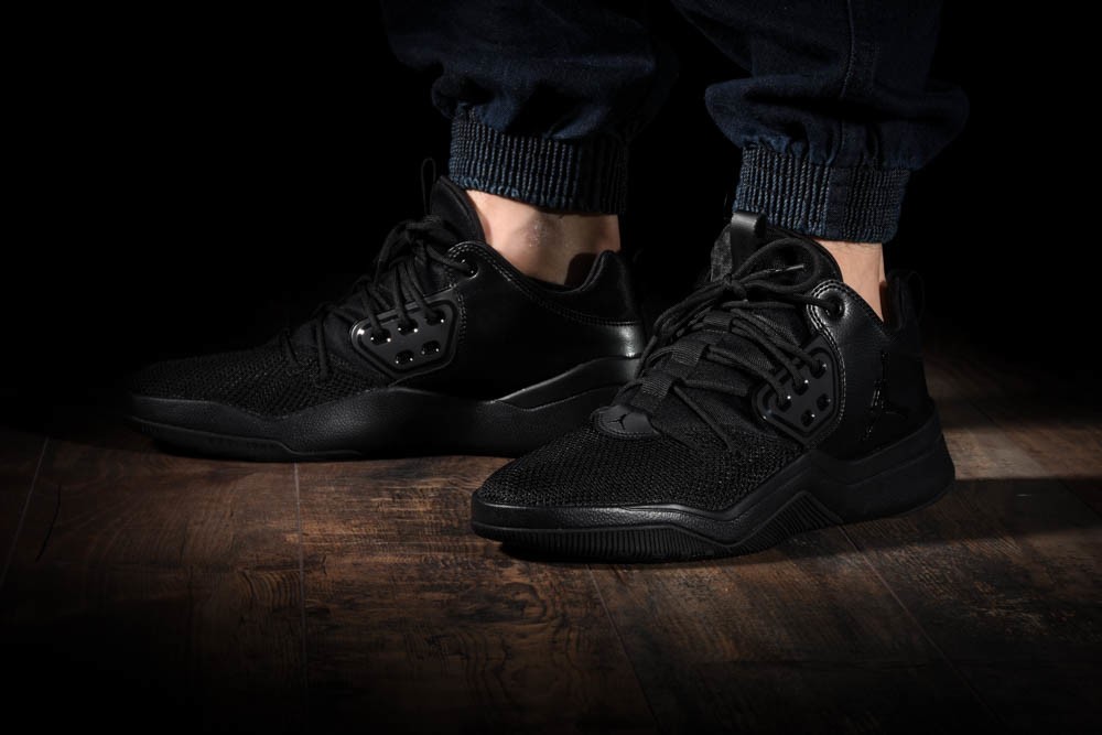 NIKE AIR JORDAN DNA TRIPLE BLACK