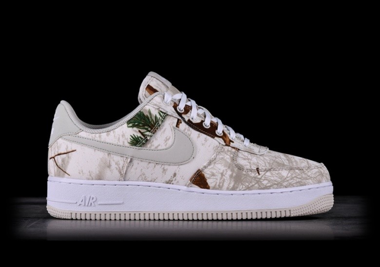 NIKE AIR FORCE 1 '07 LV8 3 REFLECTIVE CAMO WHITE price €97.50