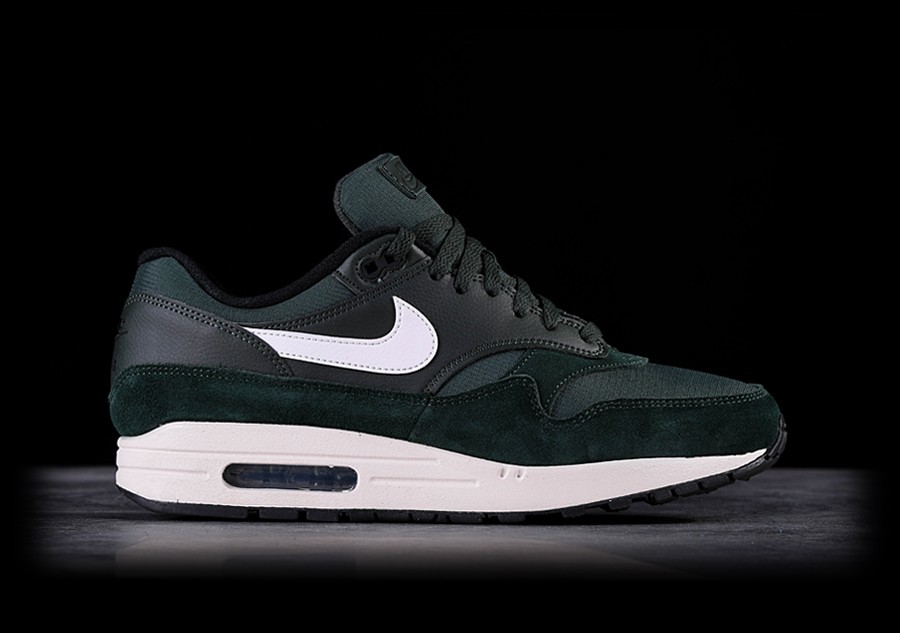 NIKE AIR MAX 1 OUTDOOR GREEN price €107 