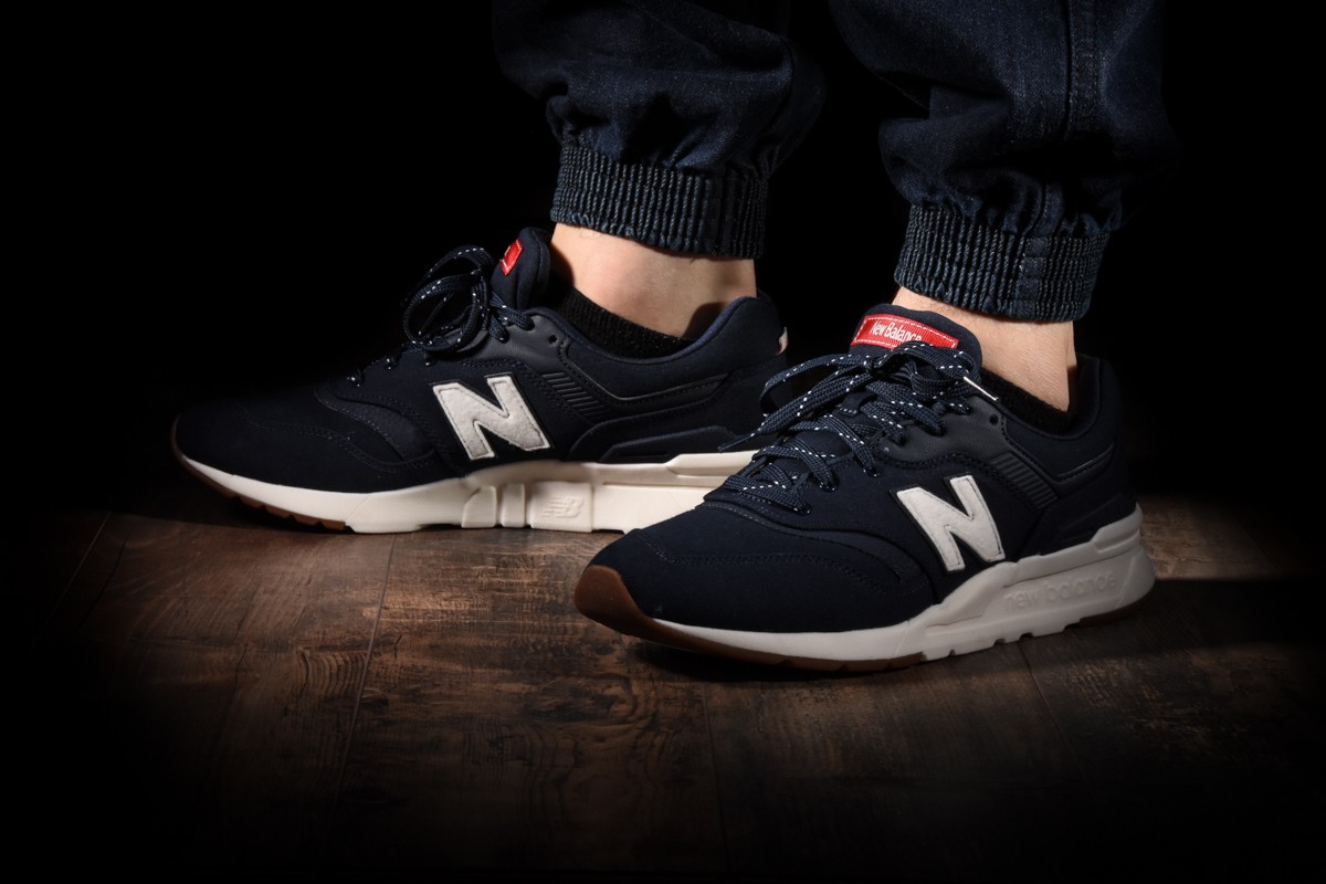 NEW BALANCE 997H ECLIPSE WITH TEAM RED