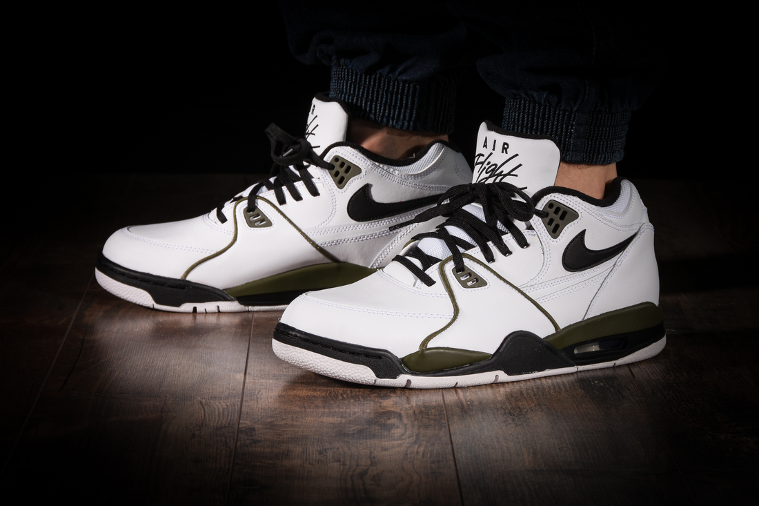 NIKE AIR FLIGHT '89 RETRO WHITE BLACK OLIVE