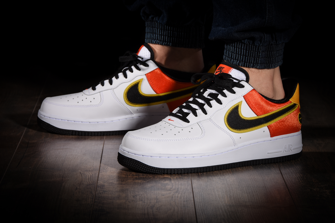 NIKE AIR FORCE 1 LOW '07 LV8 RAYGUNS