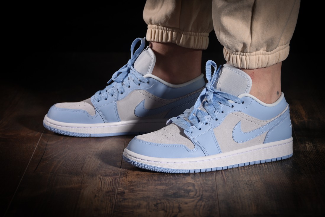 Jordan 1 low top blue hot sale